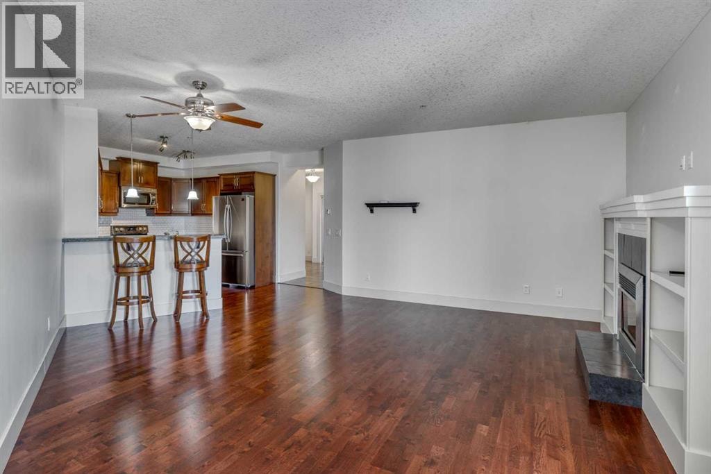213, 77 George Fox Trail W — photo 12
