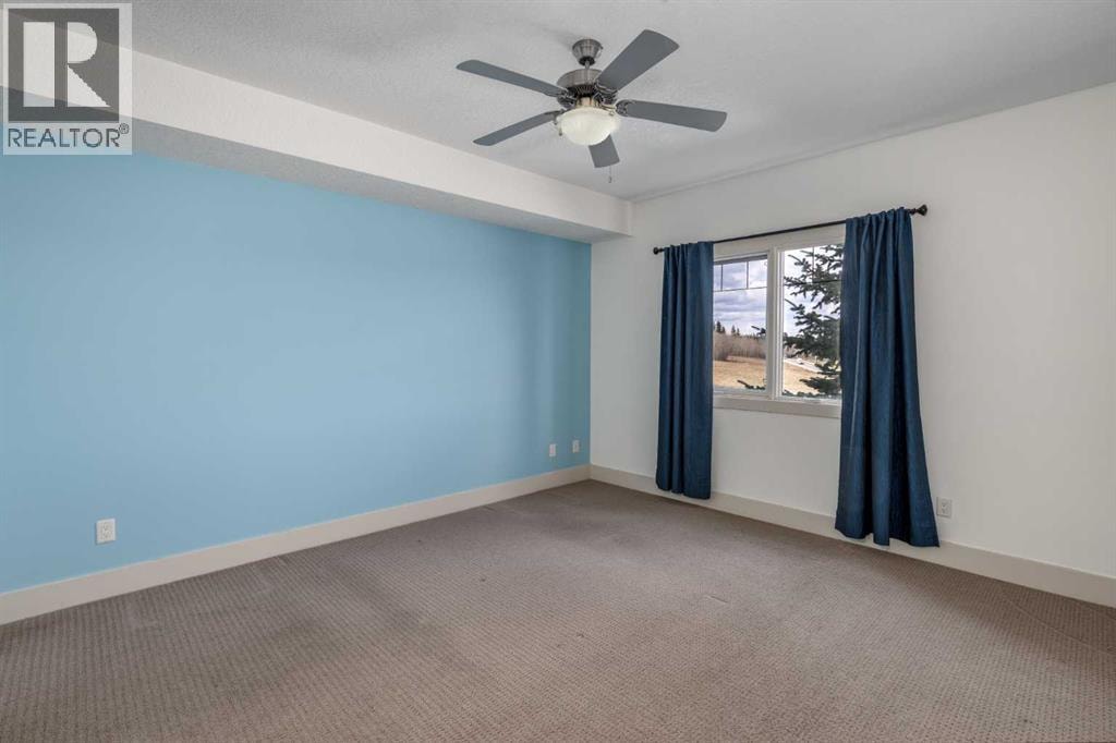 213, 77 George Fox Trail W — photo 17