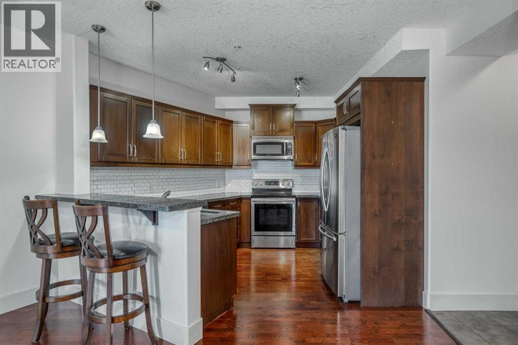 213, 77 George Fox Trail W — photo 14