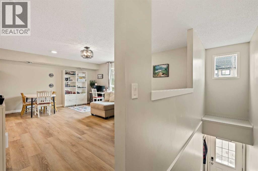 1806, 140 Sagewood Boulevard SW — photo 4