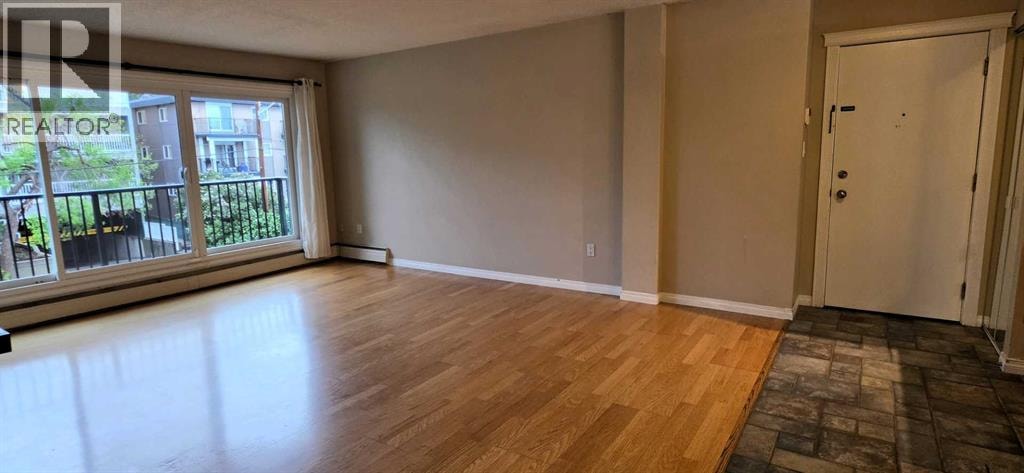 302, 117 23 Avenue SW — photo 11