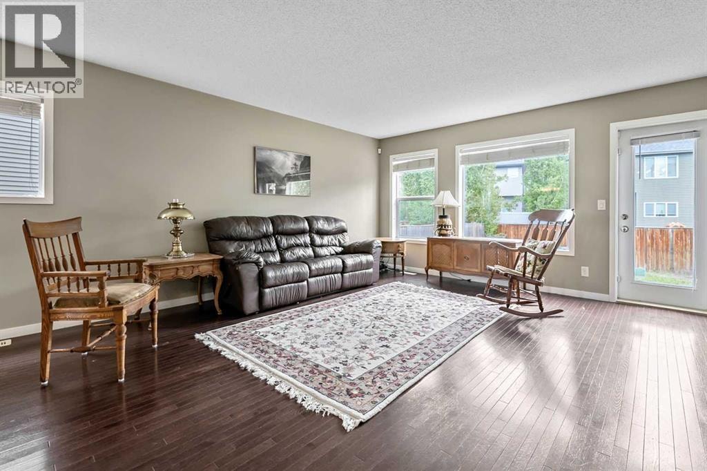 32 Cranston Gate SE — photo 11