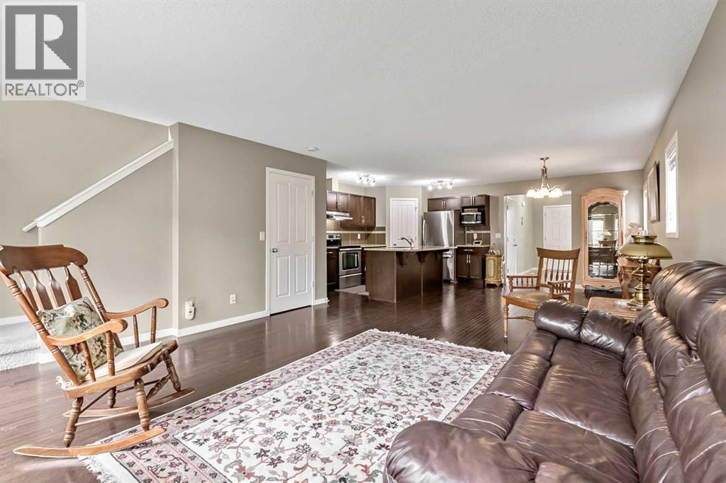 32 Cranston Gate SE — photo 13