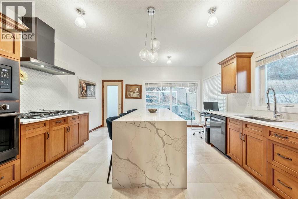 212 12A Street NE — photo 19