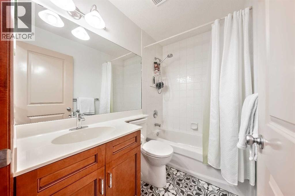 212 12A Street NE — photo 35