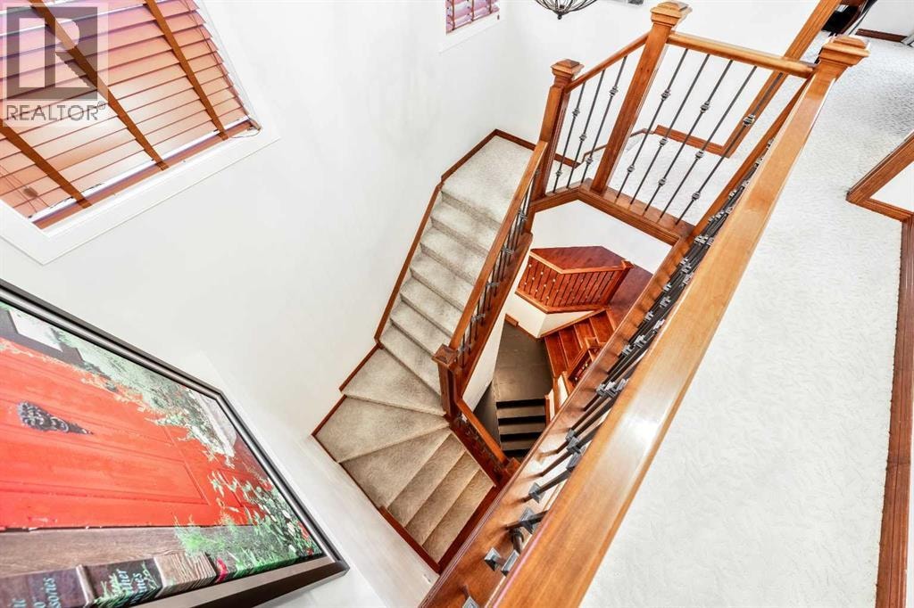 212 12A Street NE — photo 36