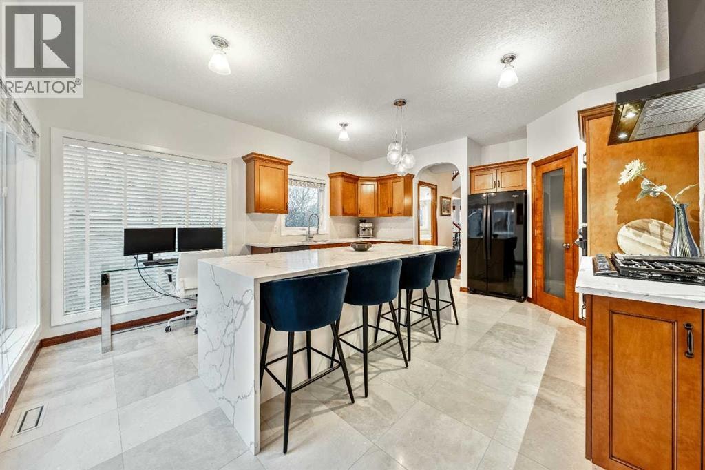 212 12A Street NE — photo 24
