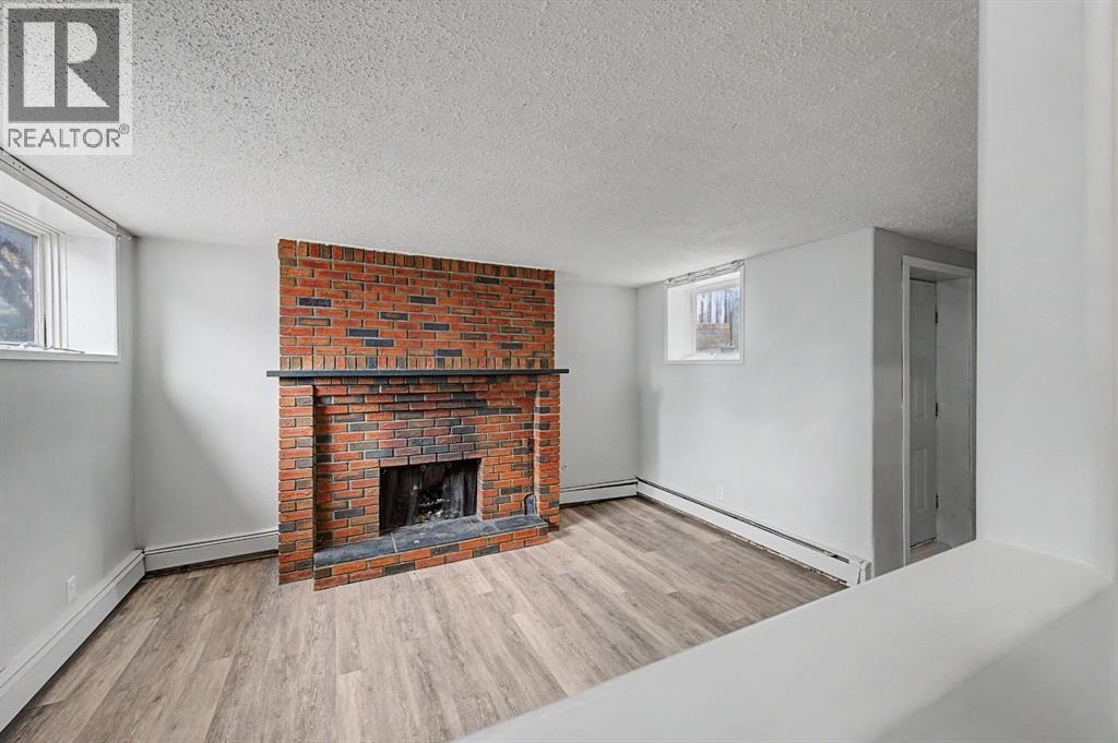 4004 79 Street NW — photo 22