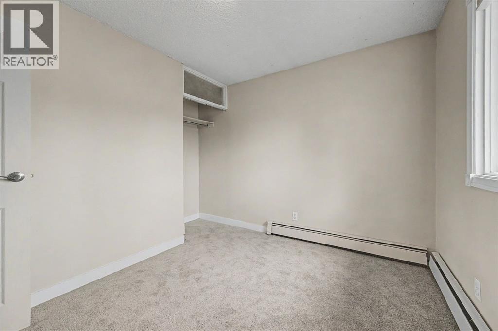 4004 79 Street NW — photo 19