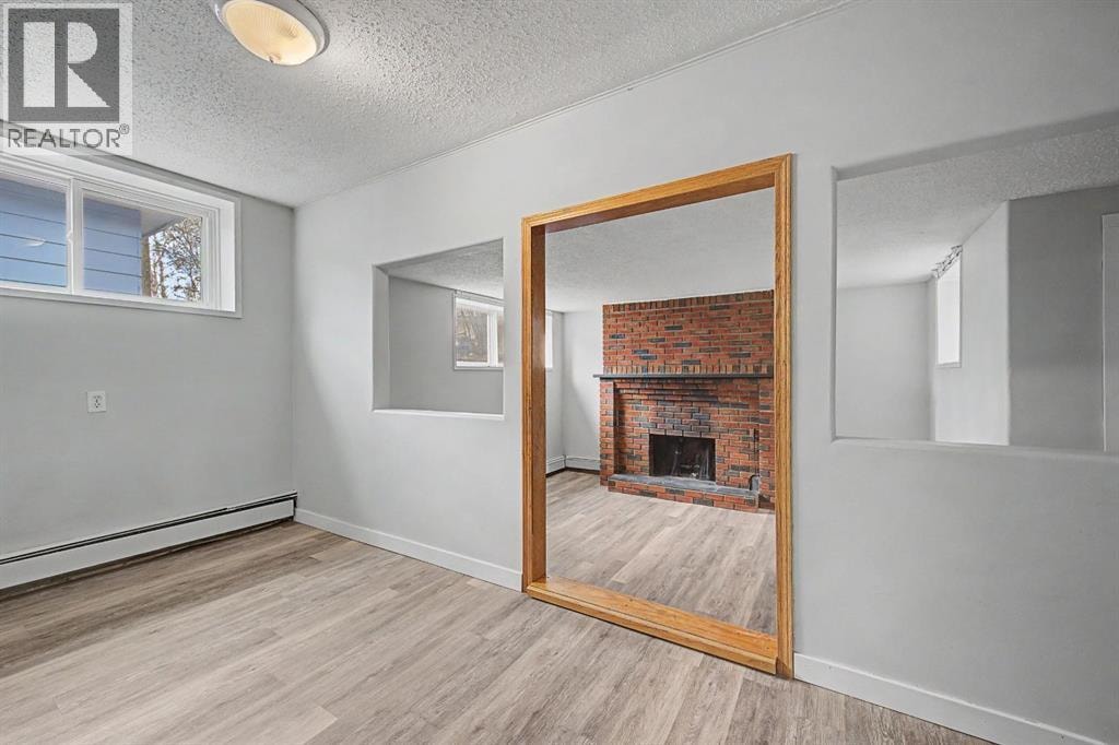 4004 79 Street NW — photo 21