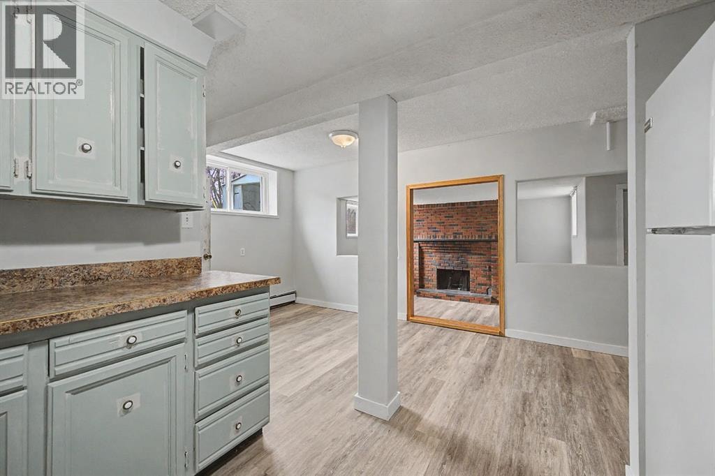 4004 79 Street NW — photo 33