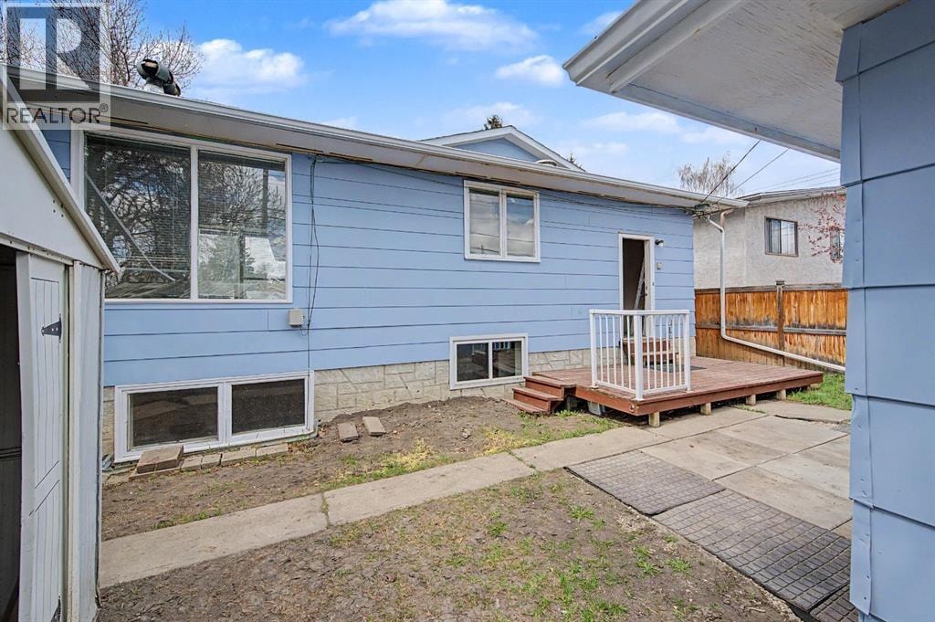 4004 79 Street NW — photo 36