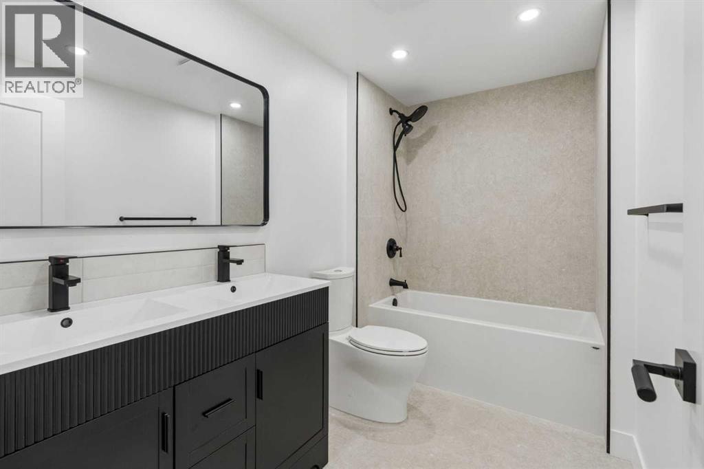 111 Canata Close SW — photo 32