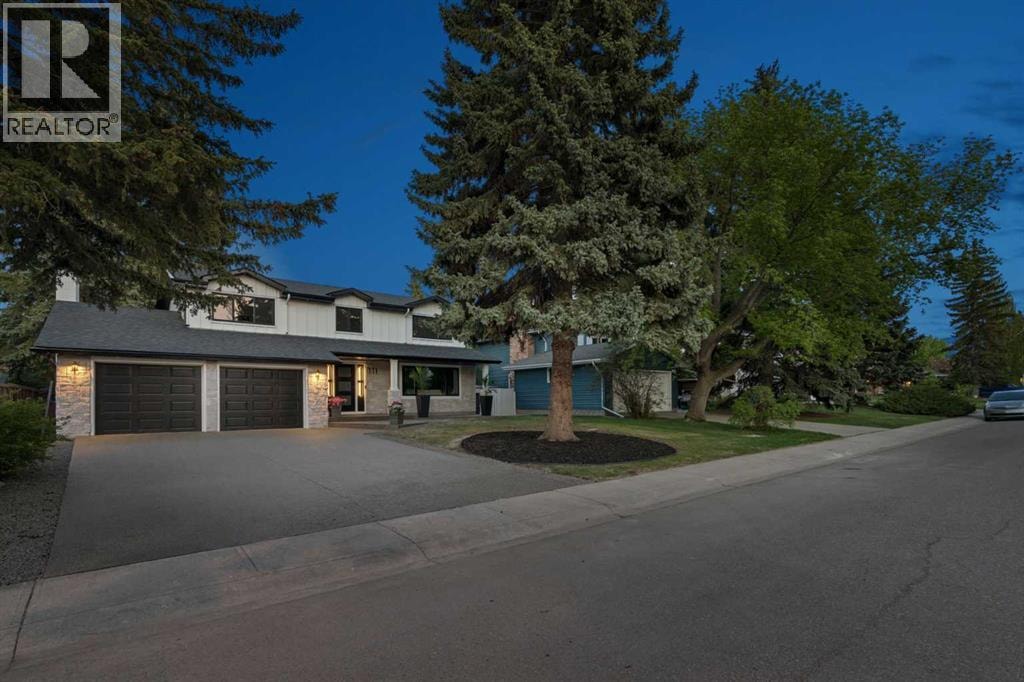 111 Canata Close SW — photo 5