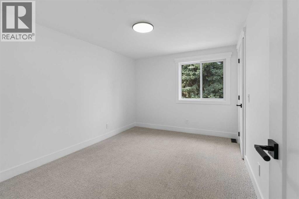 111 Canata Close SW — photo 27