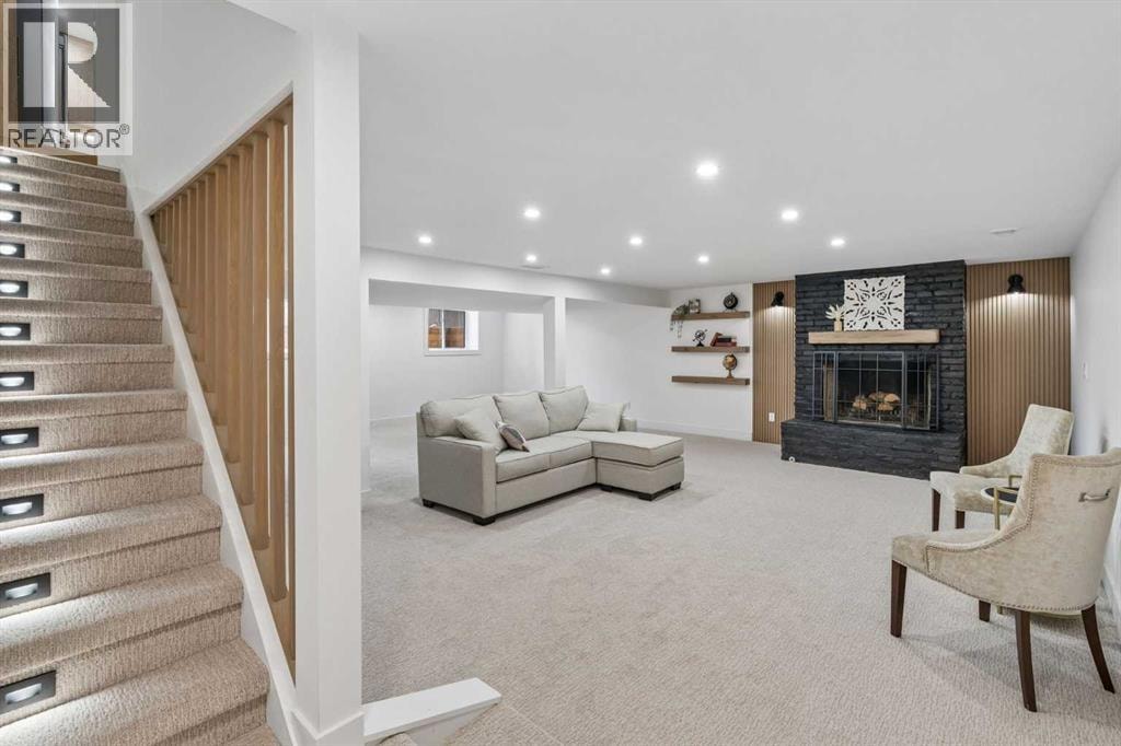 111 Canata Close SW — photo 35