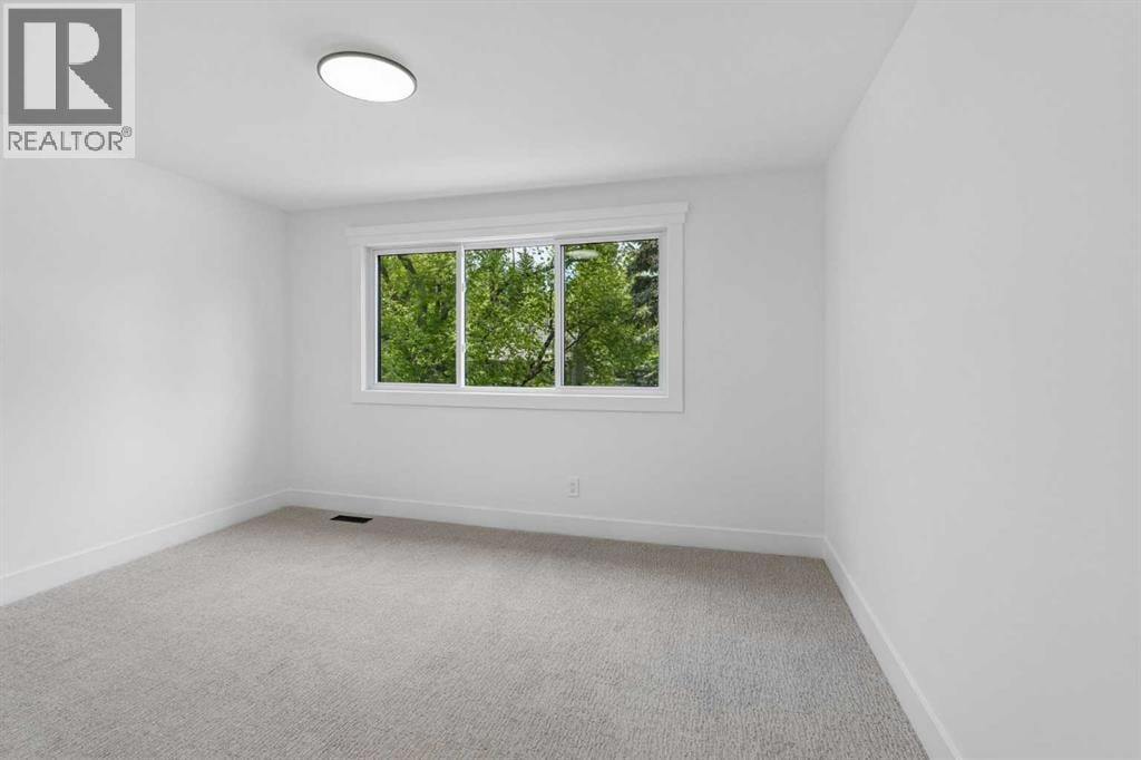 111 Canata Close SW — photo 29