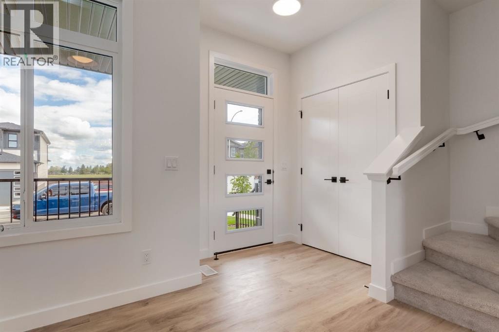218 Sora Gardens SE — photo 2