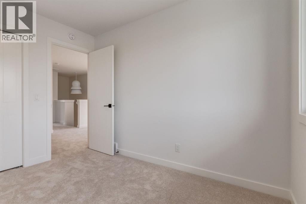 218 Sora Gardens SE — photo 31