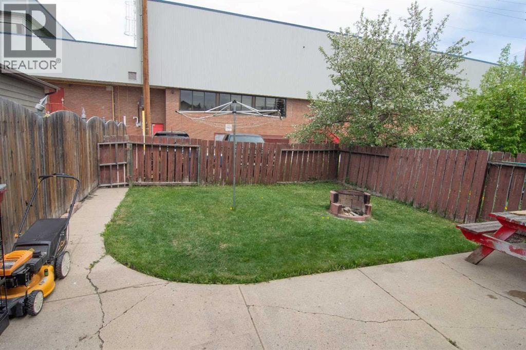 5502 Temple Road NE — photo 5