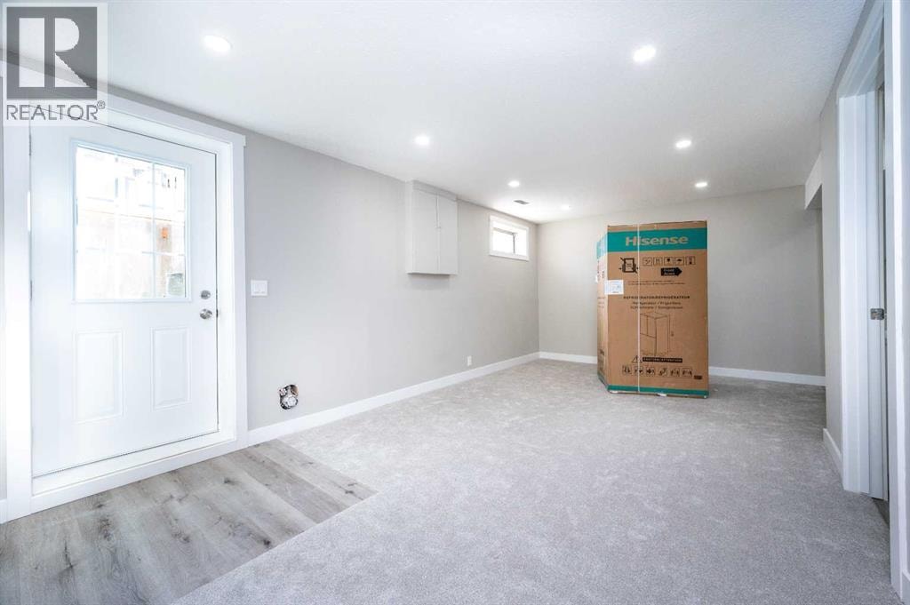 255 Castleridge Drive NE — photo 21