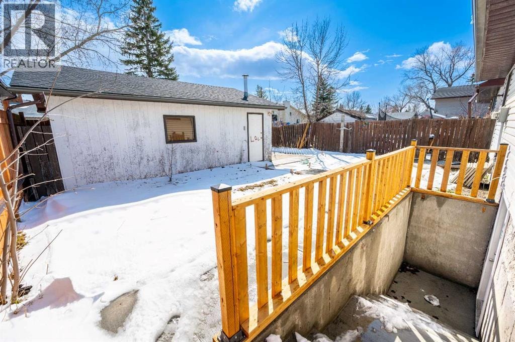 255 Castleridge Drive NE — photo 32