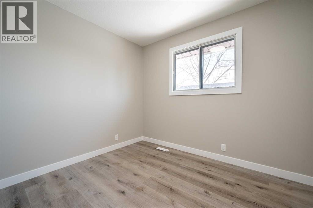 255 Castleridge Drive NE — photo 14