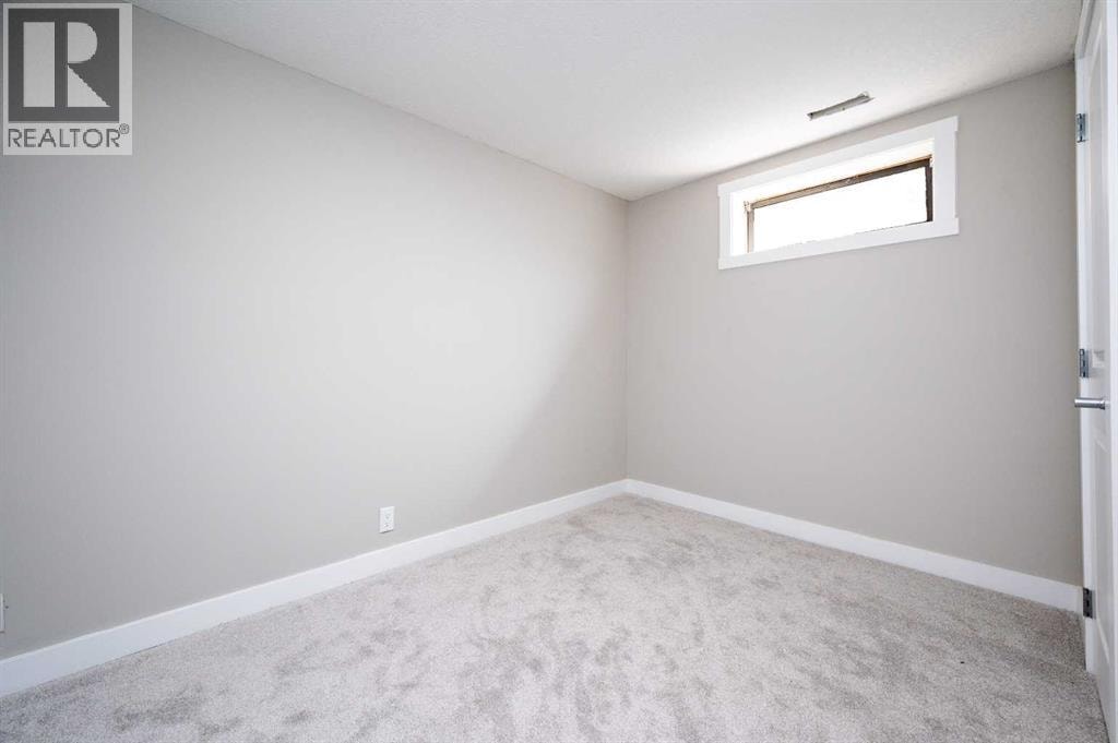 255 Castleridge Drive NE — photo 26