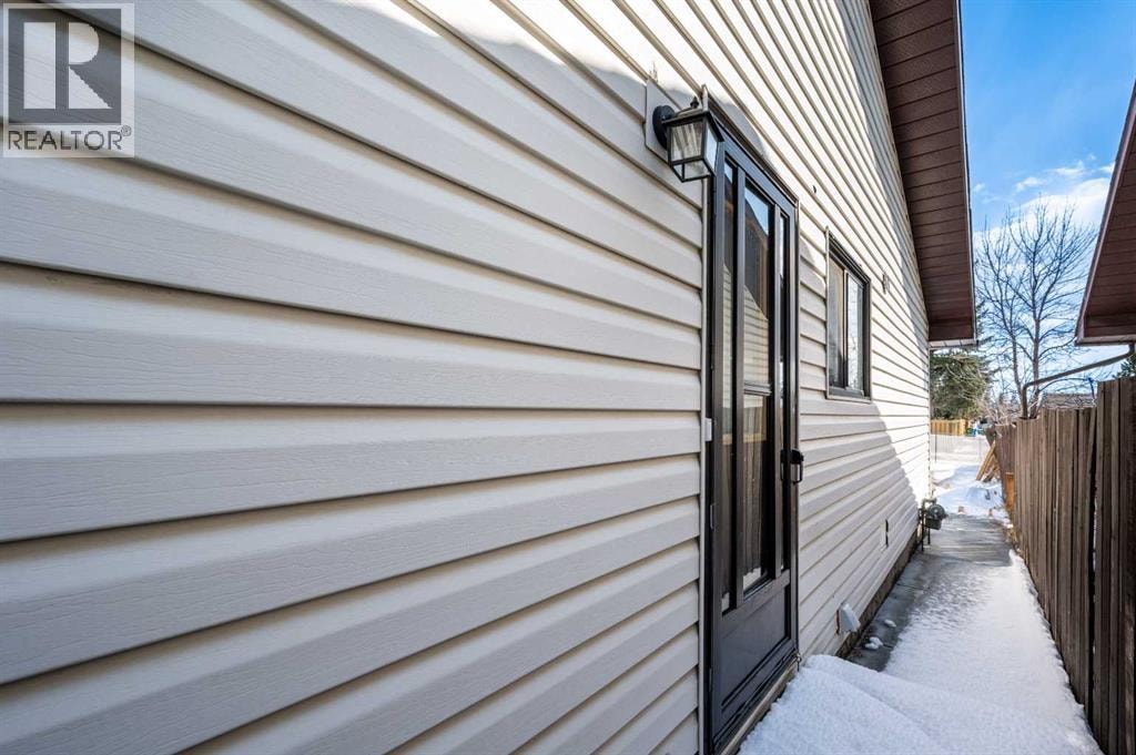 255 Castleridge Drive NE — photo 30