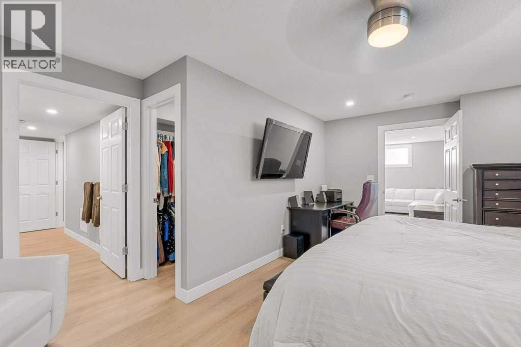 471 Canals Boulevard SW — photo 33