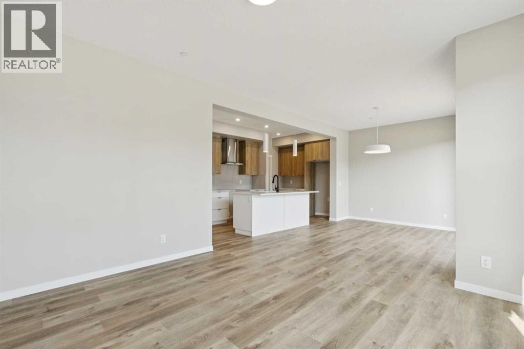 302 Hotchkiss Common SE — photo 15