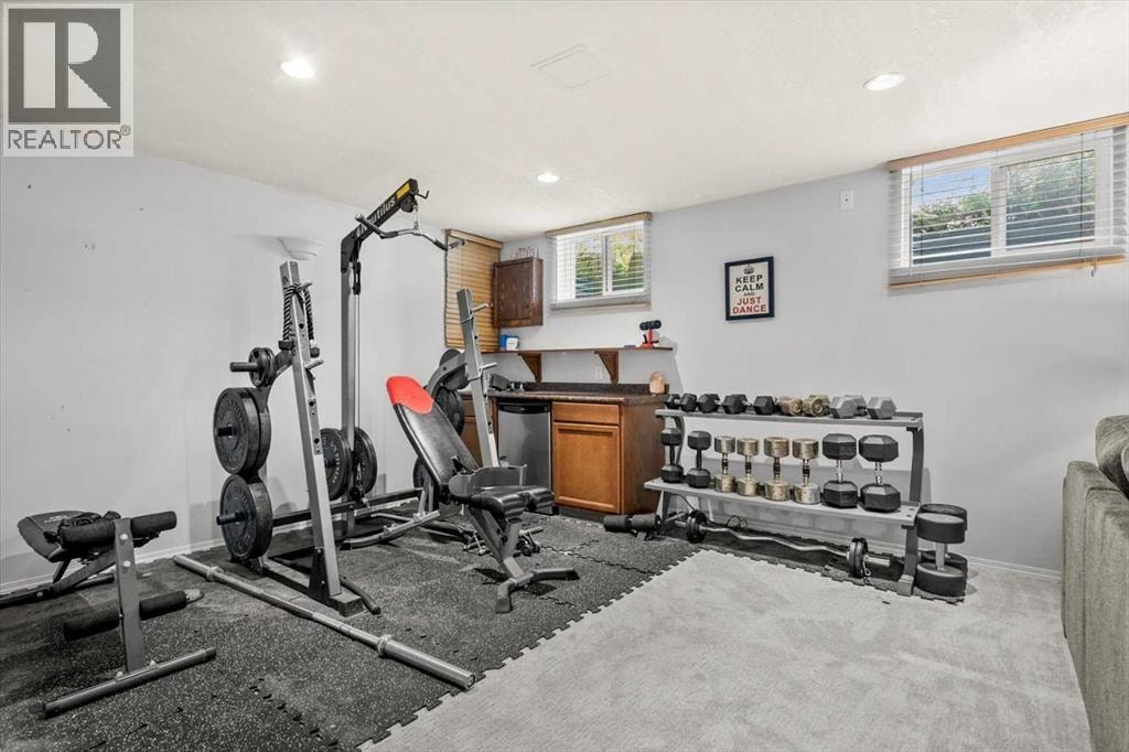 784 Acadia Drive SE — photo 33