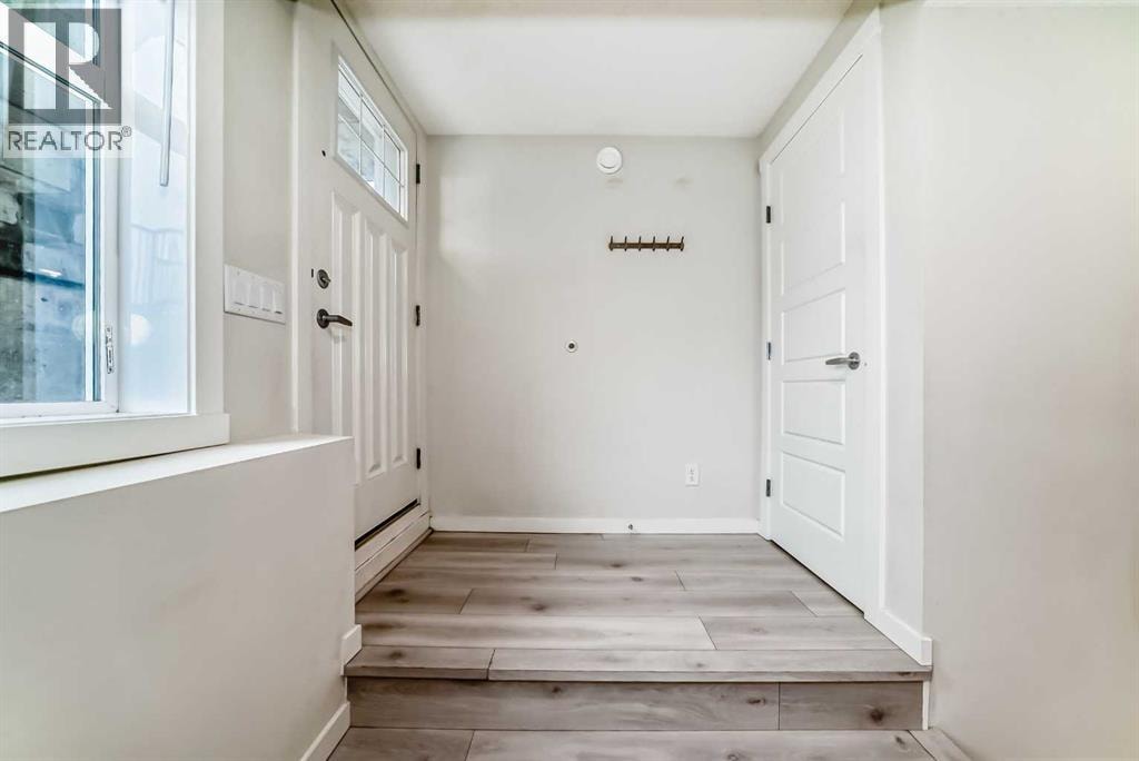 152 Cranbrook Square SE — photo 6
