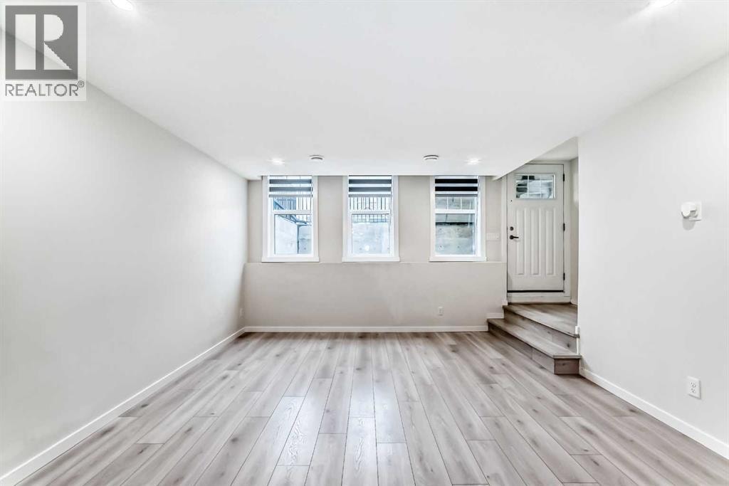152 Cranbrook Square SE — photo 7