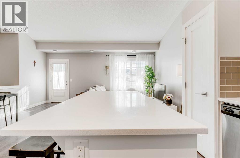165 Evanscrest Gardens NW — photo 10
