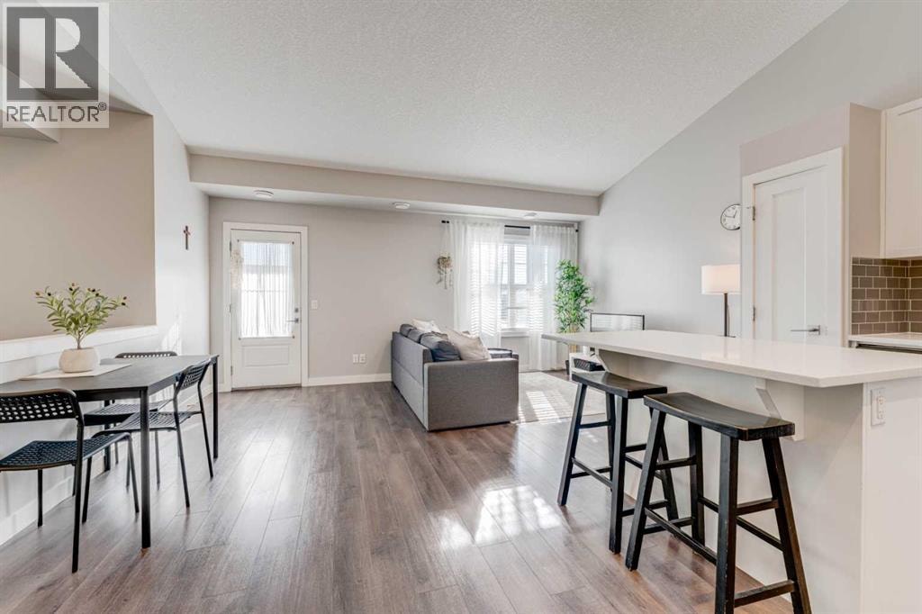 165 Evanscrest Gardens NW — photo 4