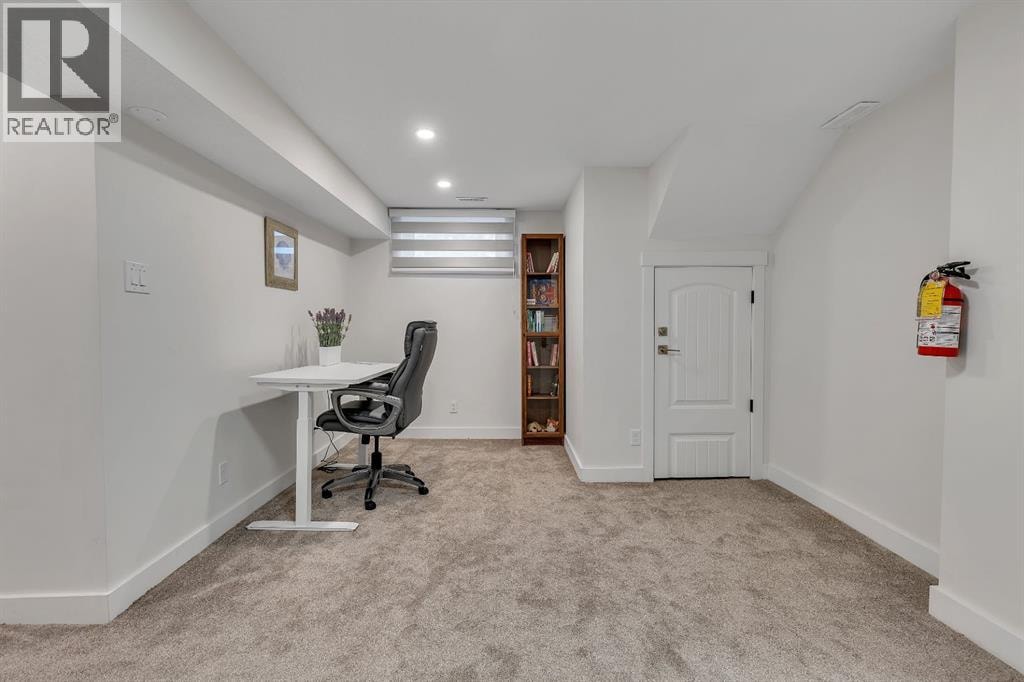 3 Cardiff Drive NW — photo 32