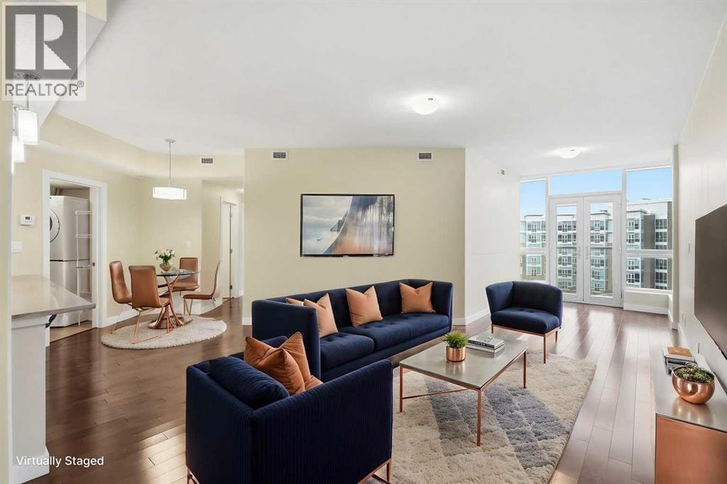 701, 16 Varsity Estates Circle NW — photo 4