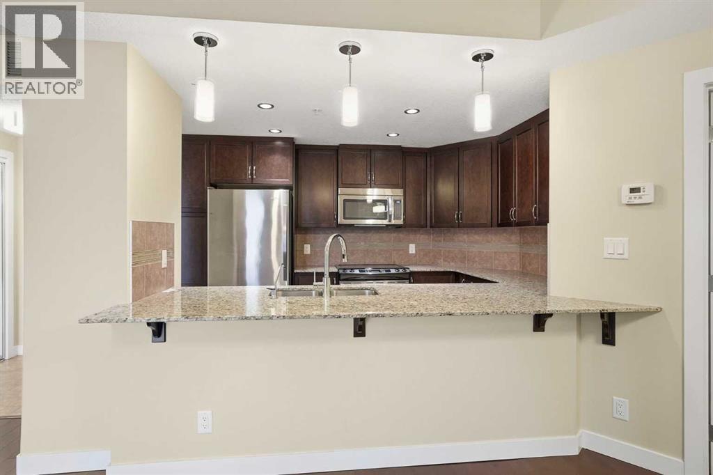 701, 16 Varsity Estates Circle NW — photo 7