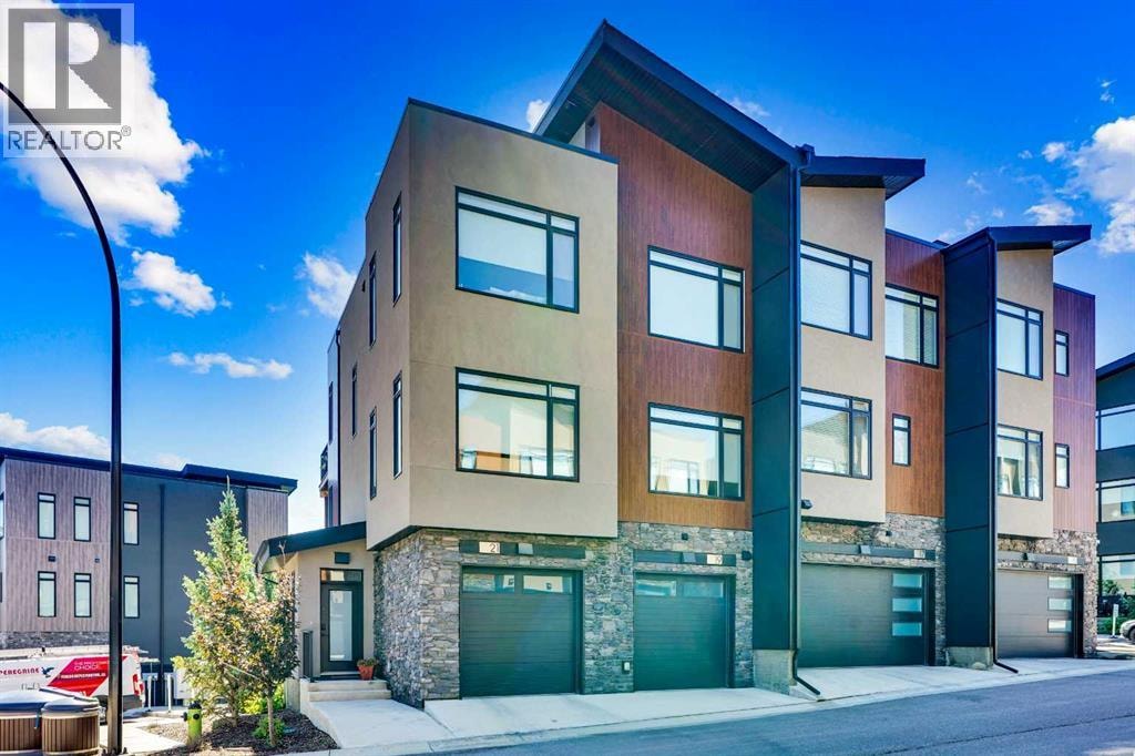 19 Royal Elm Green NW — photo 35