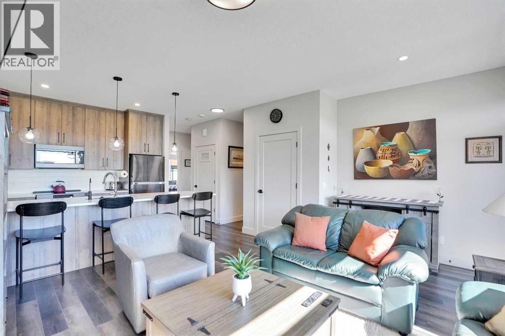 19 Royal Elm Green NW — photo 19