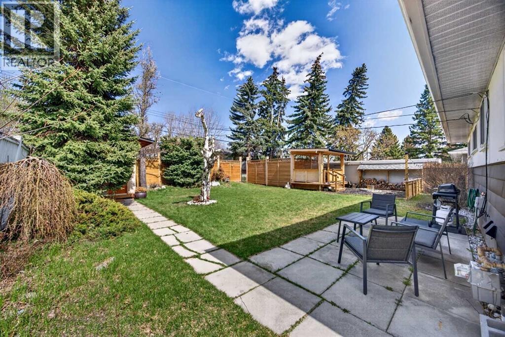 1232 40 Avenue NW — photo 39