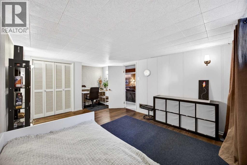 1232 40 Avenue NW — photo 36