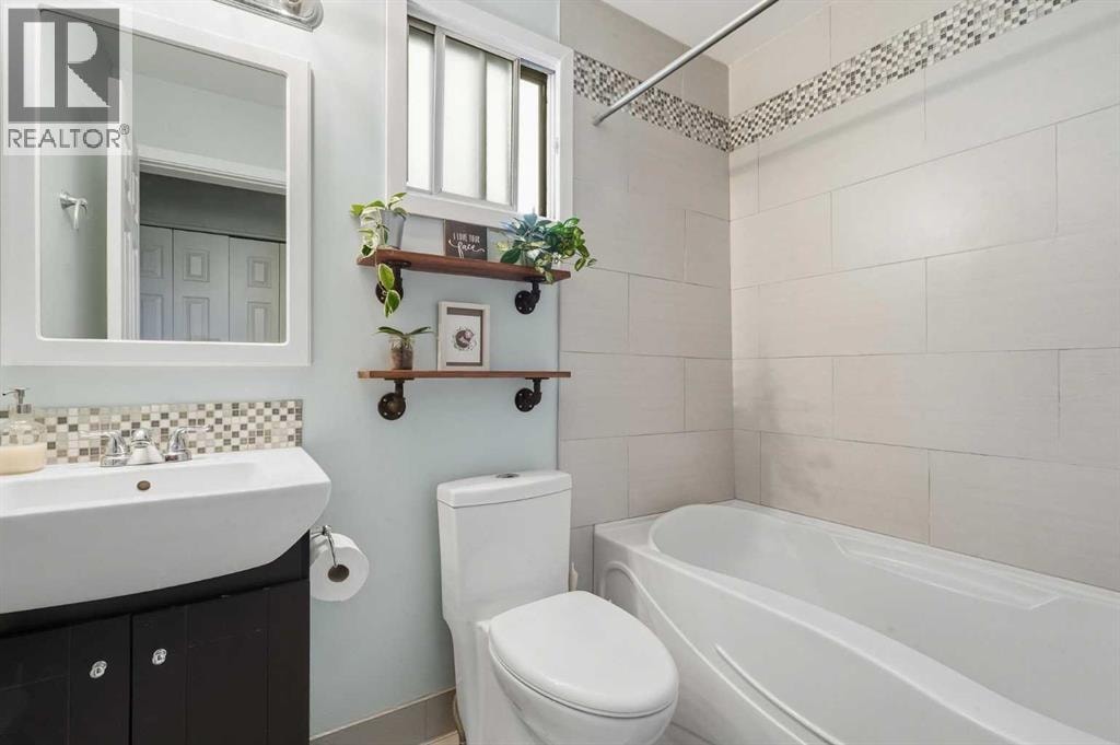 420 Summerwood Place SE — photo 17