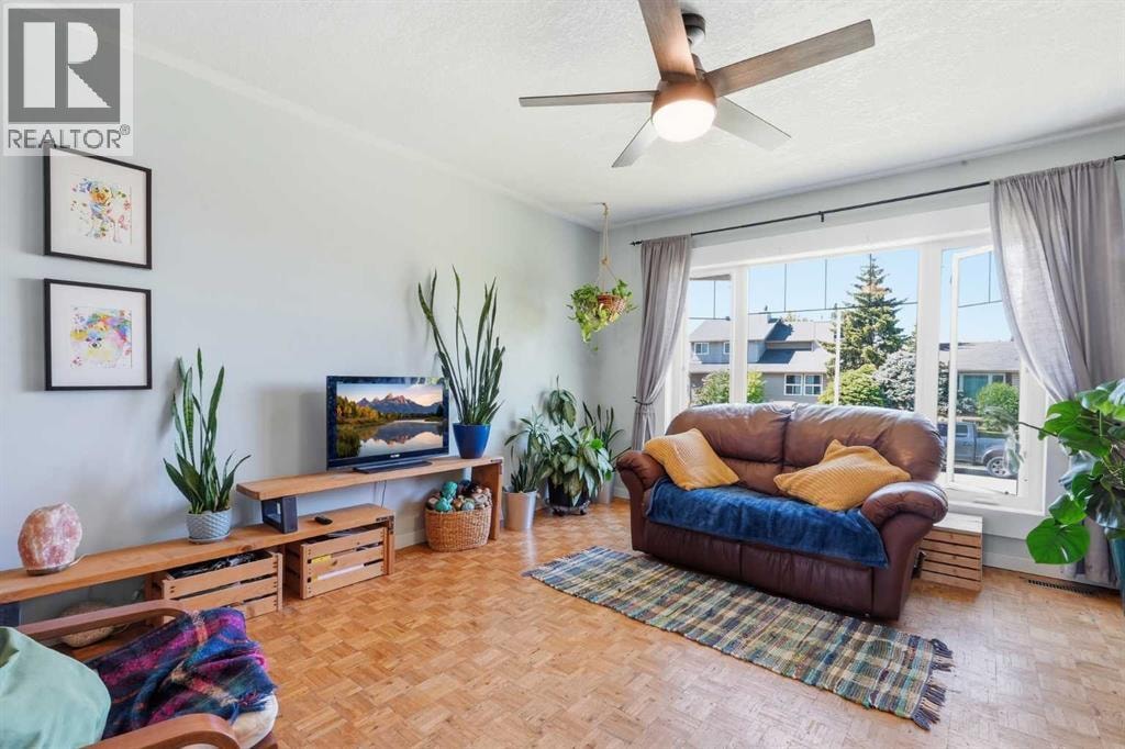 420 Summerwood Place SE — photo 3