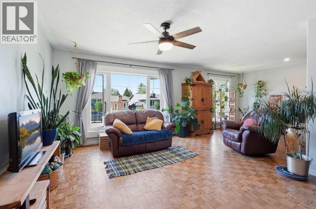 420 Summerwood Place SE — photo 4