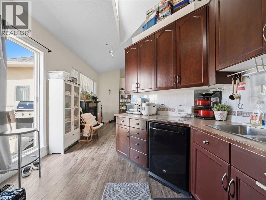 114, 6550 Old Banff Coach Road SW — photo 2