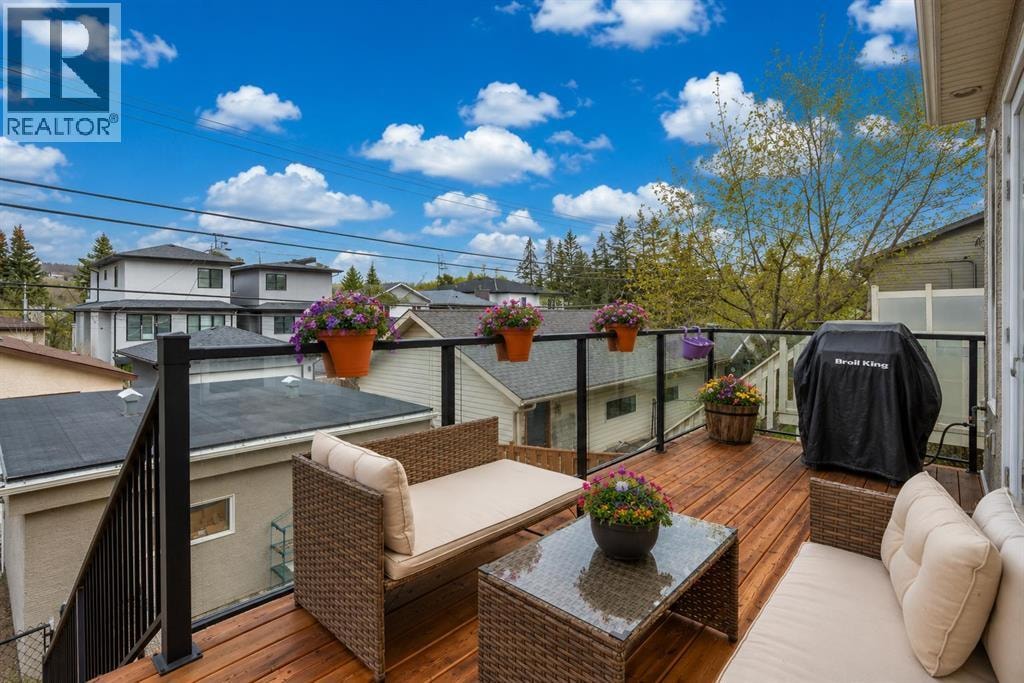 4827 22 Avenue NW — photo 39