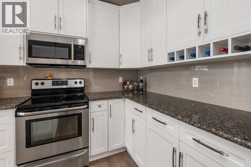 390 River Heights Crescent — photo 8