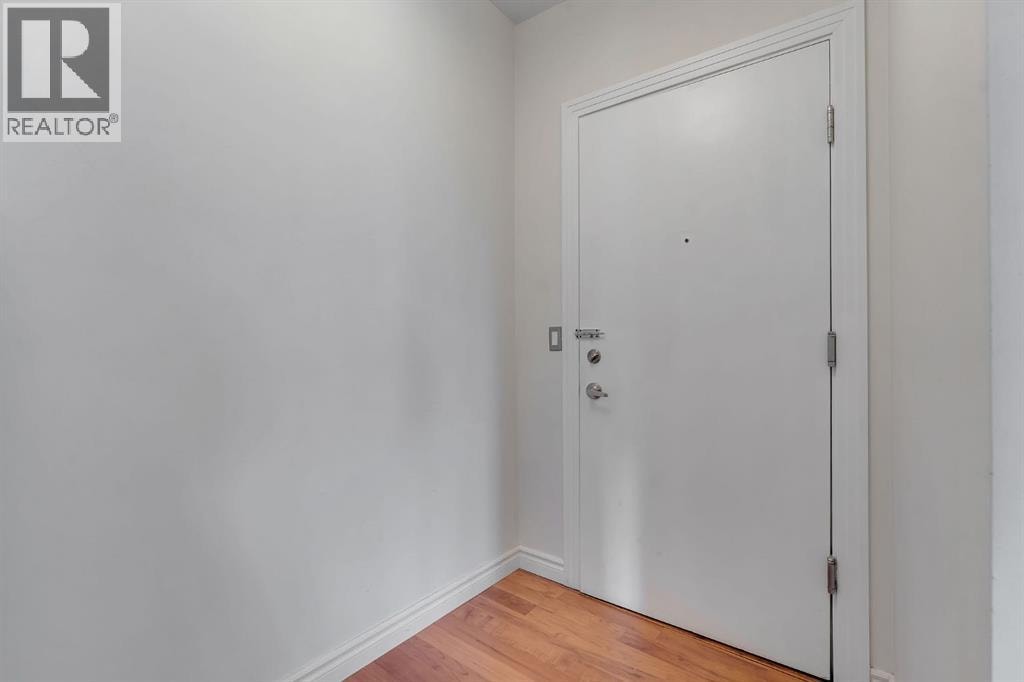 233, 3111 34 Avenue NW — photo 9